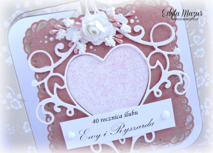 Beżowo-różowa z sercem - kartka na ślub1