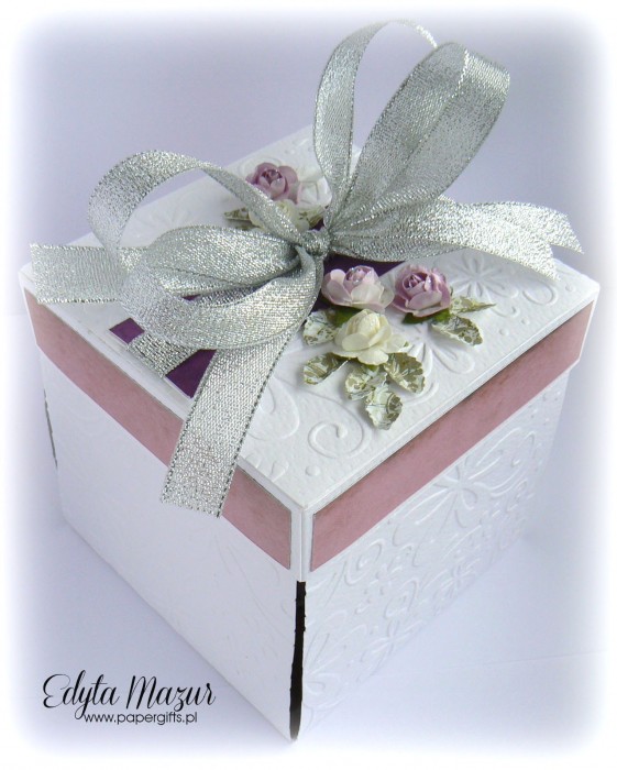 Fioletowo-różowy box ślubny dla Moniki i Bogusława