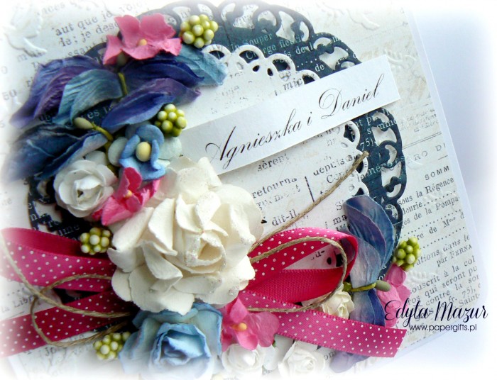 Biało-niebiesko-różowy bukiet kartka ślubna1