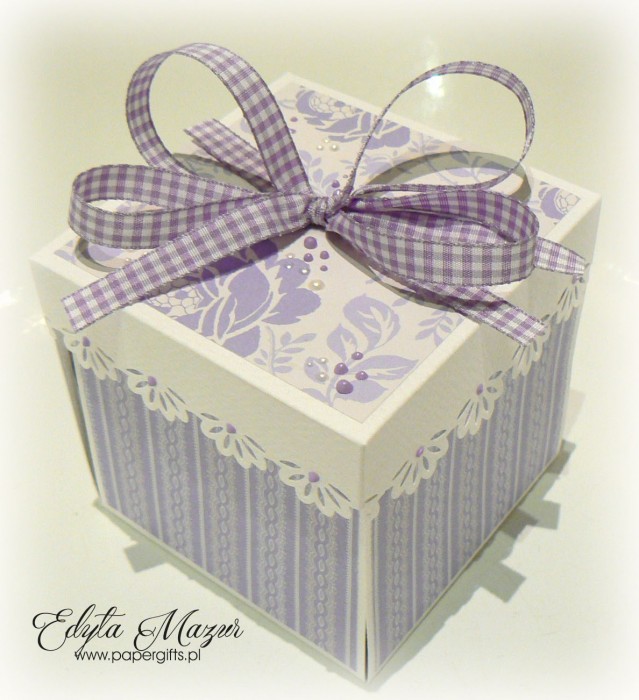 Fioletowo-biały box ślubny dla Iwony i Andrzeja